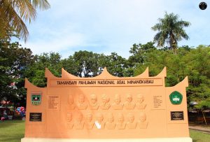 Monumen Taman Sari Pahlawan Nasional Minangkabau